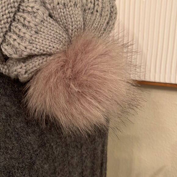 SET OF TWO BEANIES - Picture 2 of 4